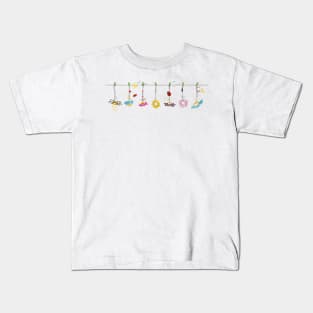 Hanging spring time daisies with lady bird Kids T-Shirt